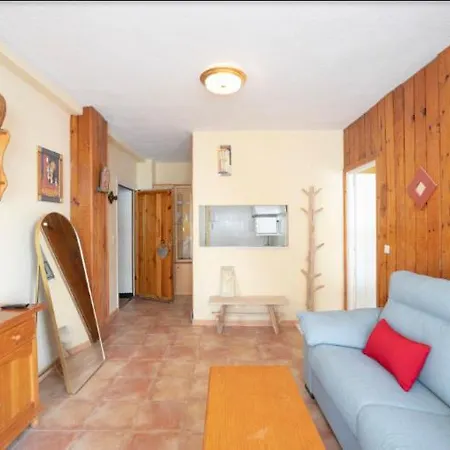 Al Lado De Plaza Con Piscina Climatizada Apartmán