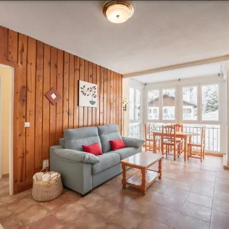 Al Lado De Plaza Con Piscina Climatizada Apartmán Sierra Nevada