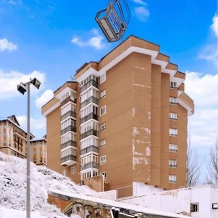 Al Lado De Plaza Apartment