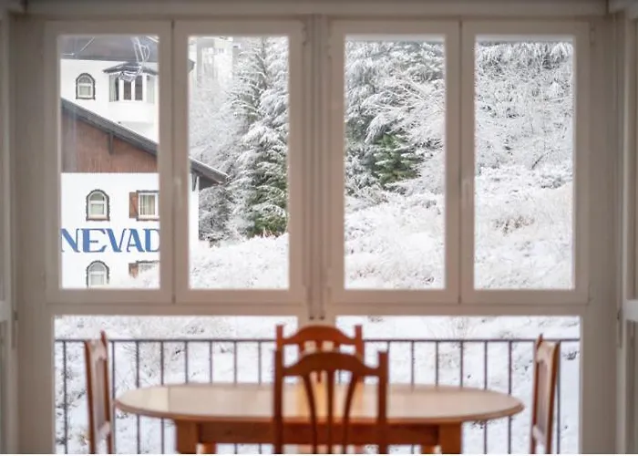 Al Lado De Plaza Con Piscina Climatizada *